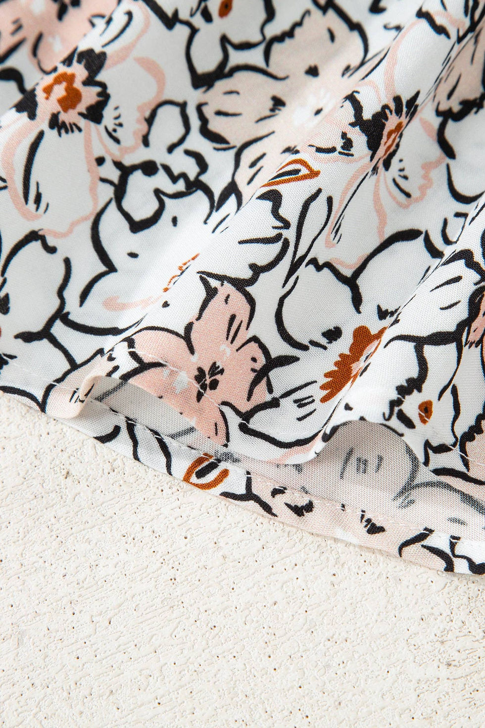 Thumbnail: Khaki Bold Floral Print Frilled Puff Sleeve Blouse
