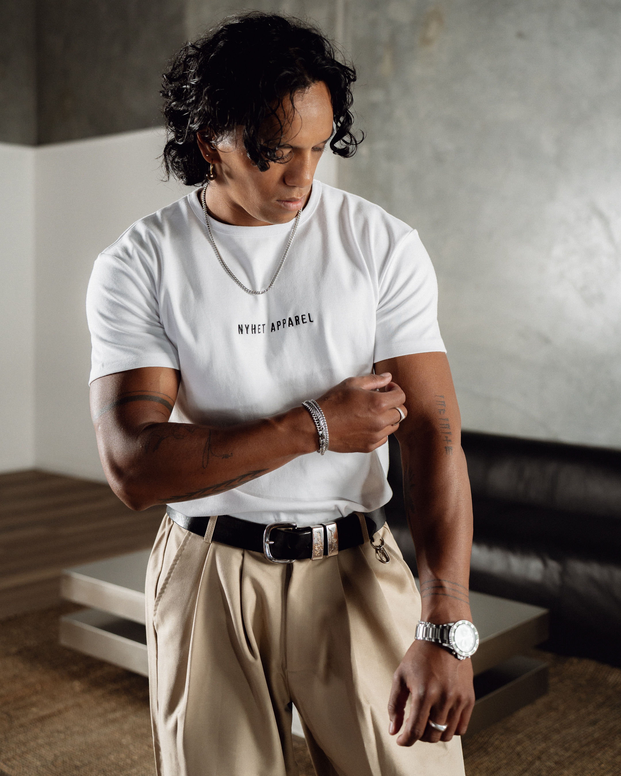 Oversized Minimal Tee