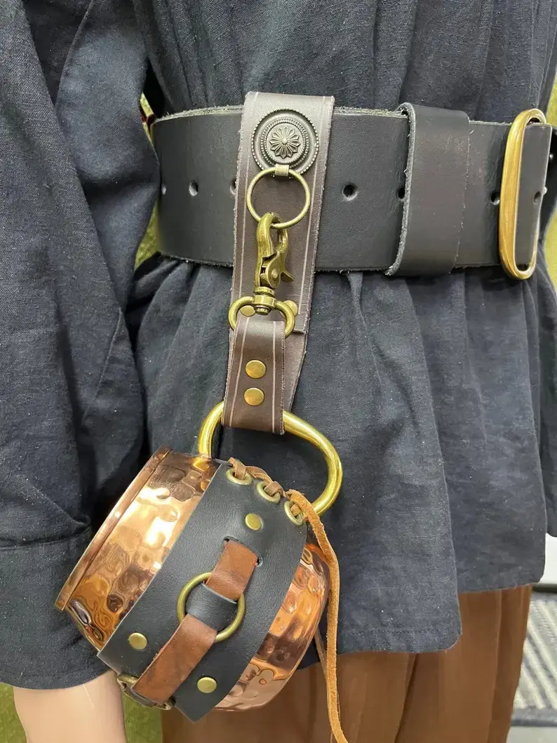 Thumbnail: Burst Leather Tankard Strap