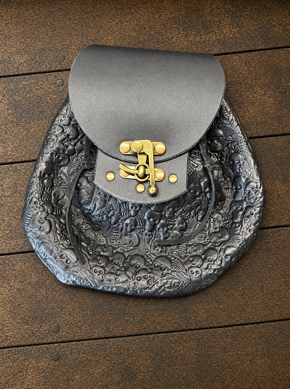Thumbnail: Large Skull Pouch