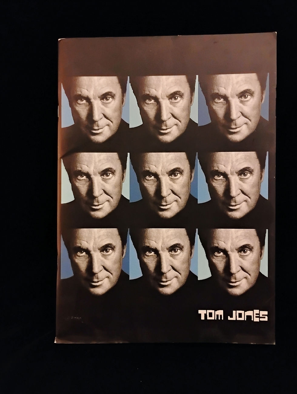 Thumbnail: Tom Jones autographed concert book 2002-03