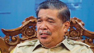 Malaysia Seeks to Barter Arms Purchase with Palm Oil