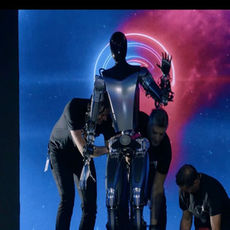 Musk Reveals ‘Optimus’ Humanoid At Tesla Event
