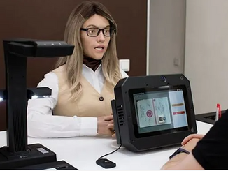 Humanoid Clerk Helps to Cut Red Tape in Russia
