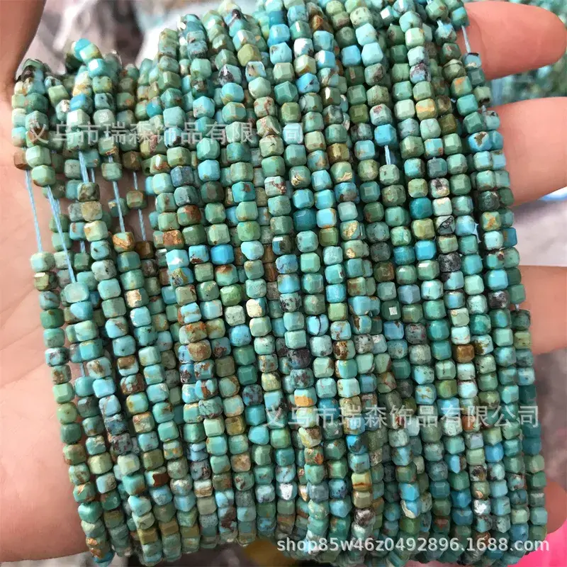 Miniatura: Faceted Natural Crystal Strand-B