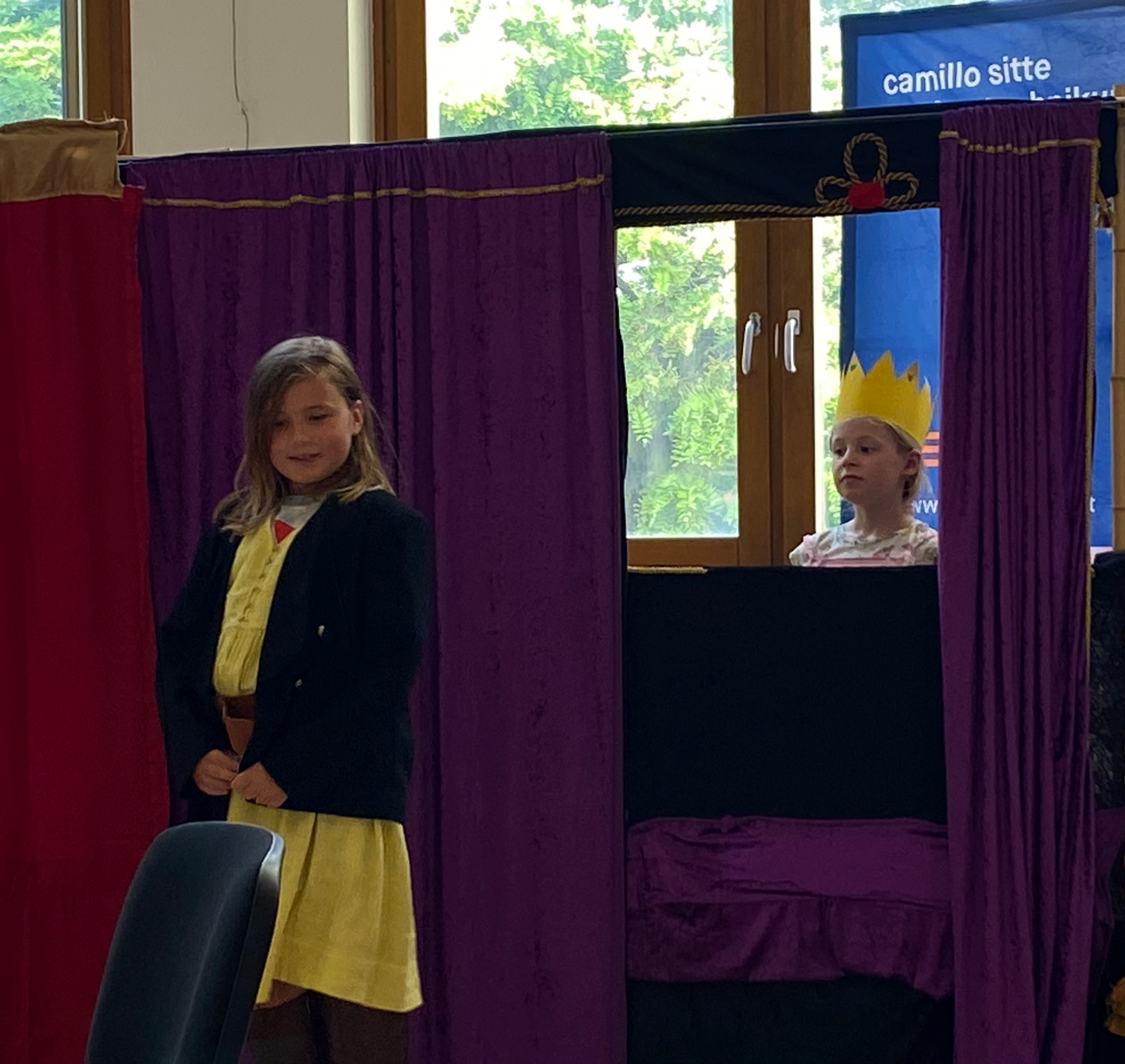 queen, theatre, film, rehearsals, show, final show, English, language, learning, kids, teens, Austria 