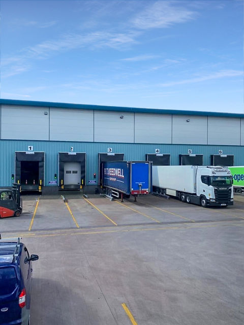 dt RETRACTABLE DOCK SHELTER INSTALL WORKS.jpg