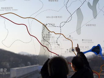 Seoul: N. Korea Has Dropped 1 Million Propaganda Leaflets