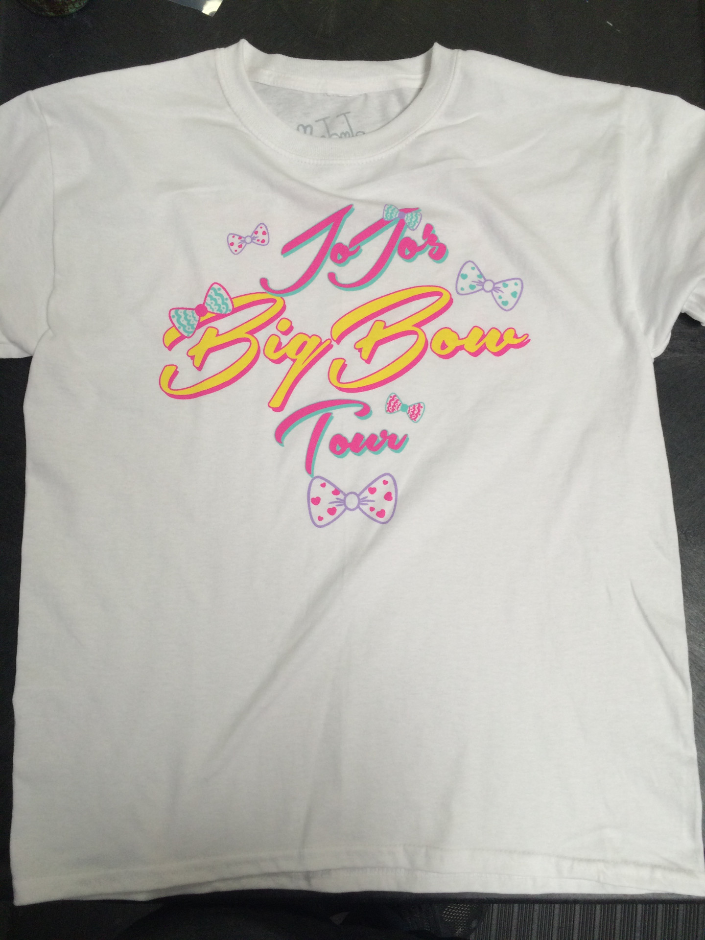 Big Bow Tour T-Shirt