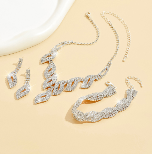 Thumbnail: Elegant Bridal Jewelry Set: Necklace & Earrings