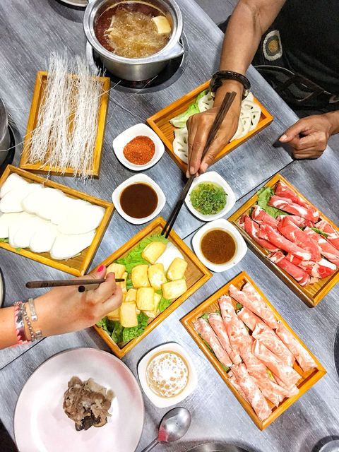 HAINAO HOT POT: LA OLLA CHINA QUE VIENE PEGANDO FUERTE.
