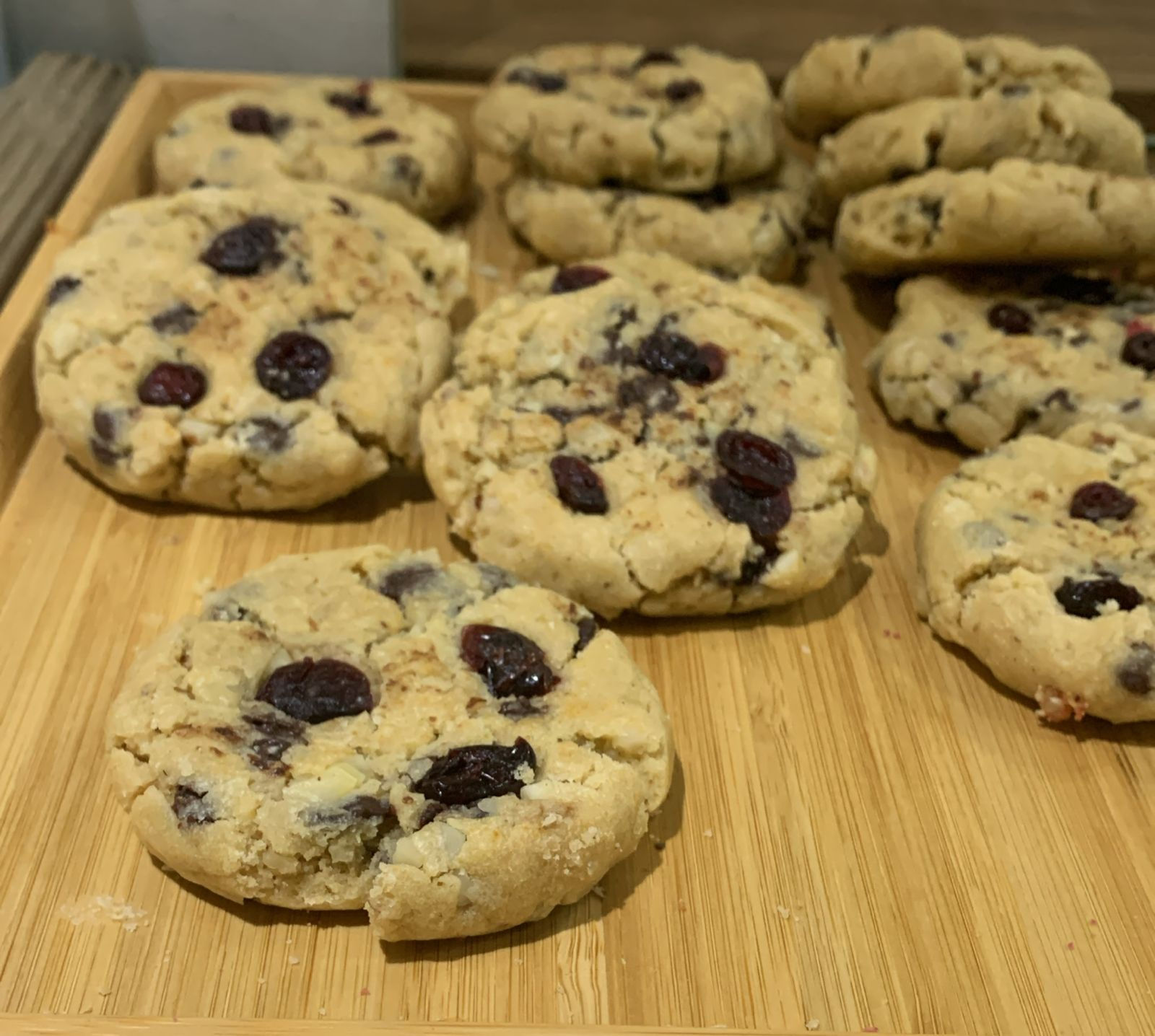 Galleta de arándanos y nuez del brasil
