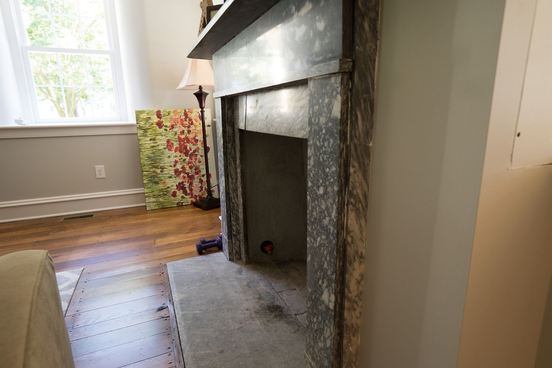 marble surround fireplace