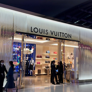 Suvarnabhumi Airport Louis Vuitton