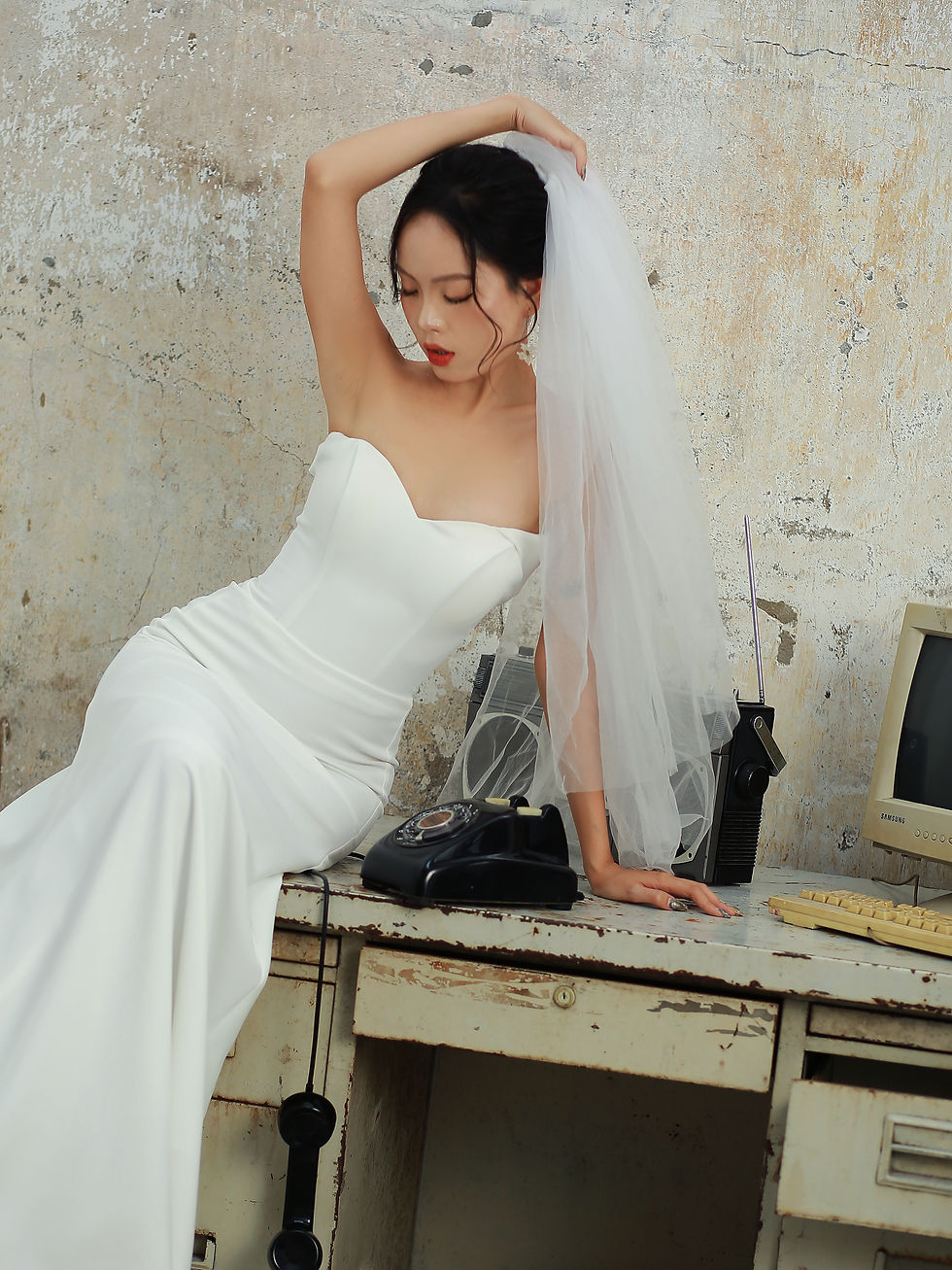 Thumbnail: Sophia - Sweetheart Crepe Fitted Aline (inner)