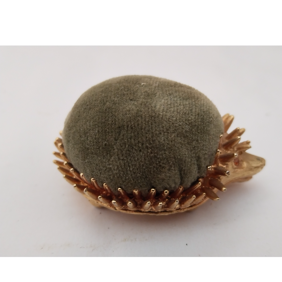 縮圖：Dekofigur vergoldeter Igel mit detailreicher Struktur