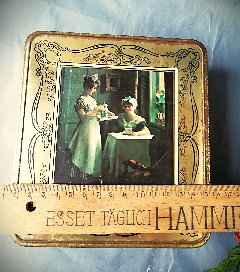 Thumbnail: Antique tin can from Julius Meinl coffee