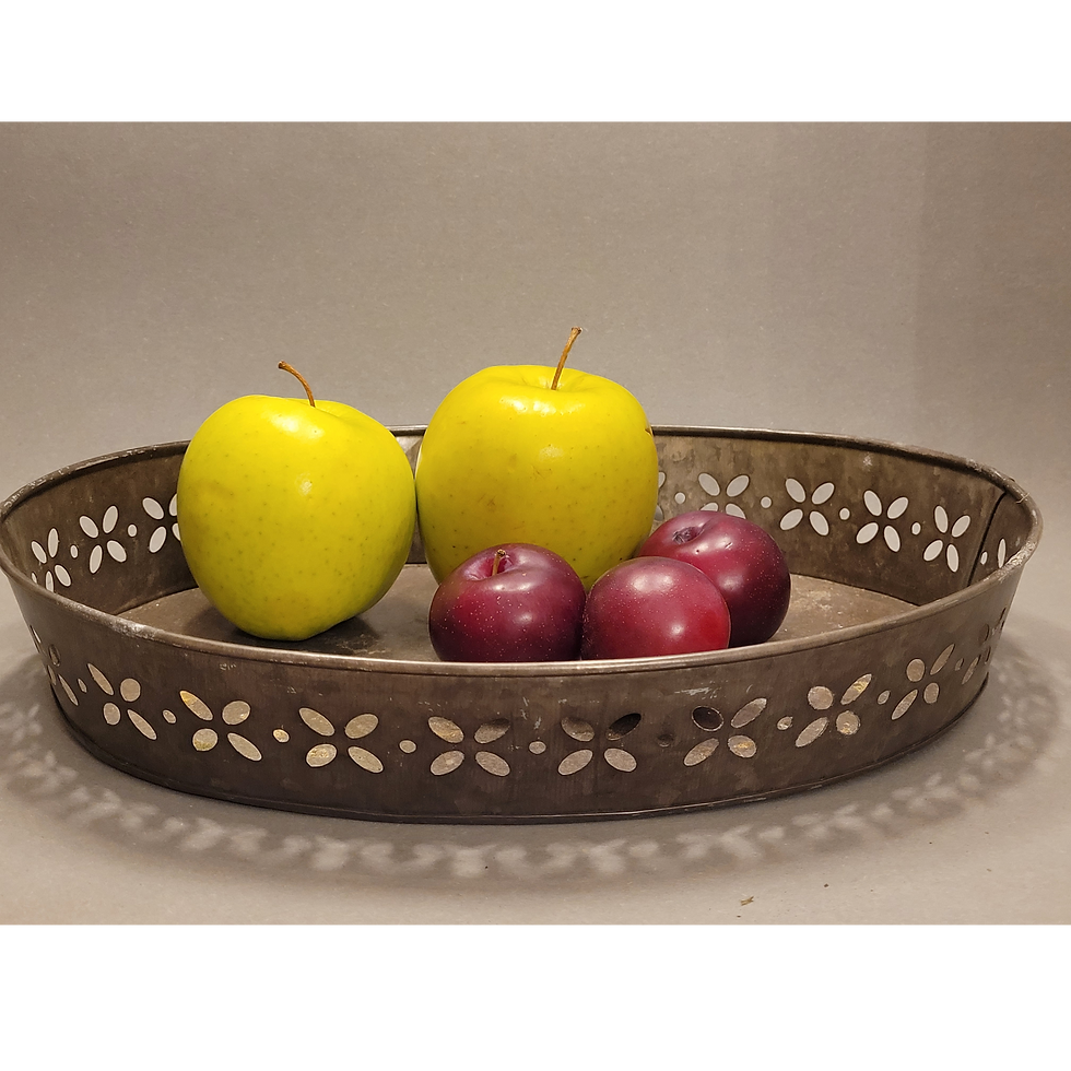 Thumbnail: Dekoratives Vintage-Tablett mit Obst als Beispiel für Nutzung