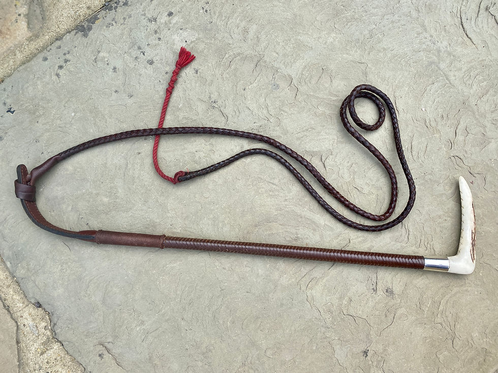 Thumbnail: Children's Hunting Whip - Swaine Adeney 1985 - 'Darter'