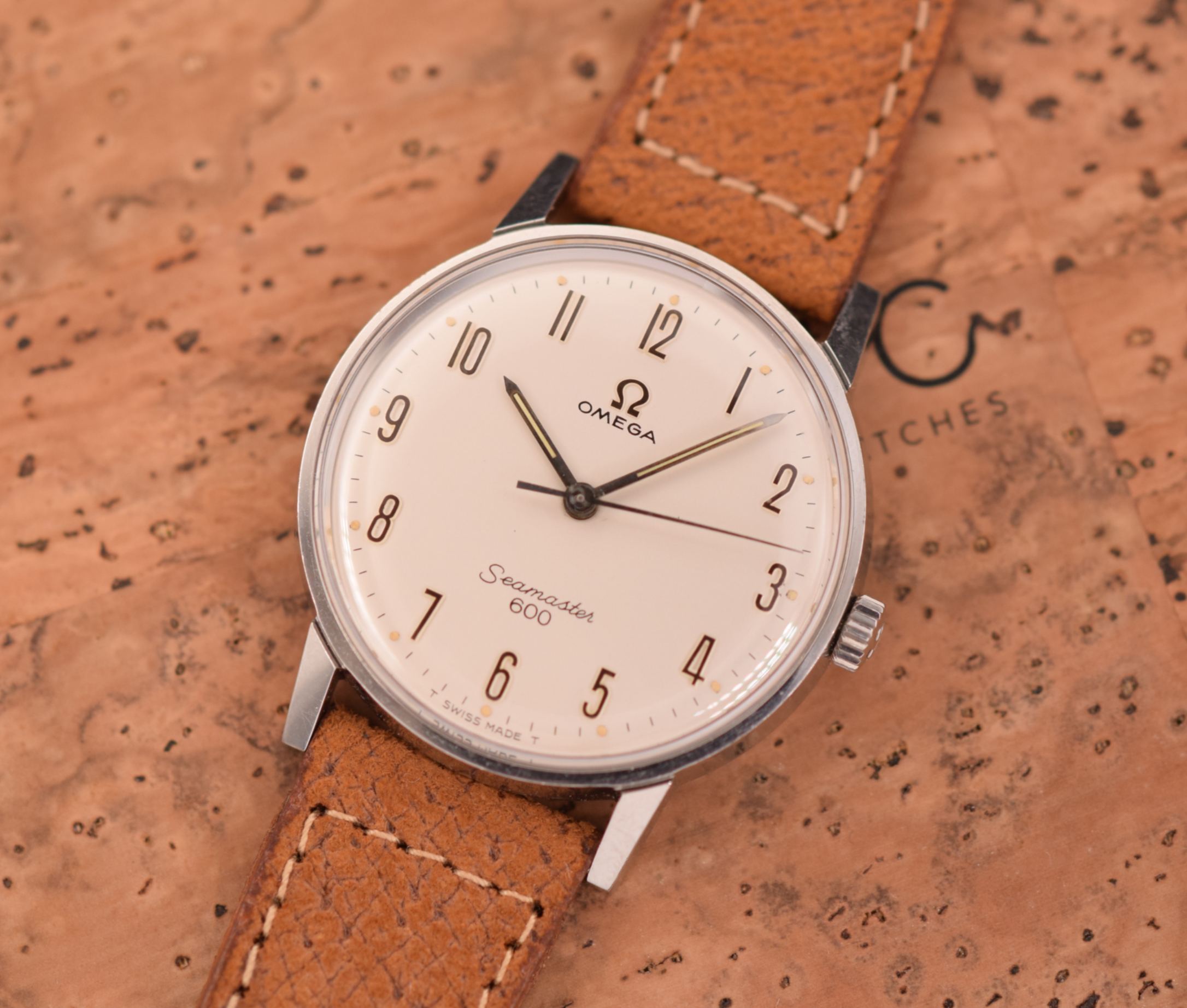 Omega Seamaster 135.011. Alternate dial view. · Photo: Vision Vintage Watches · © Vision Vintage Watches; permission not yet confirmed · Source: https://www.visionvintagewatches.com/product-page/1965-omega-seamaster-600-full-arabic