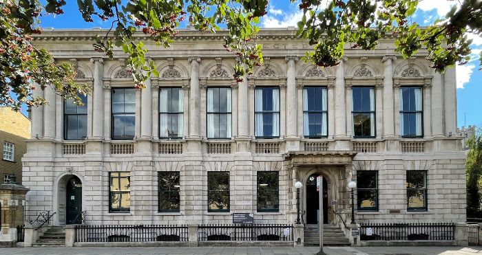 exterior of st george's town hall in tower hamlets