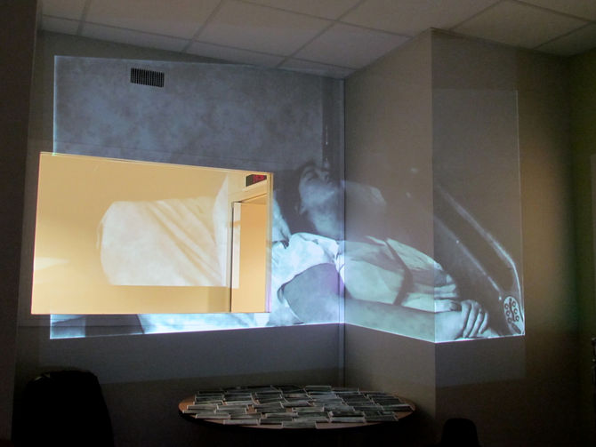 Les images projetées de Cléa Coudsi et Éric Herbin