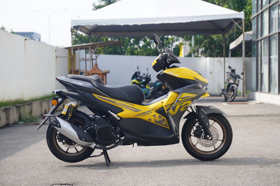 Aveta Nova 200 Edisi Terhad berwarna Cyber Yellow dan Falcon 180 yang dilancarkan di Aveta Mega Gathering 2026 di Setia Alam.