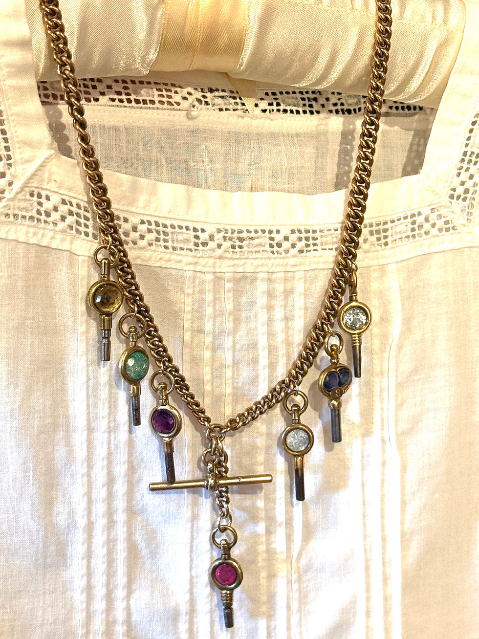 Thumbnail: Acrostic Albert chain with watchkeys