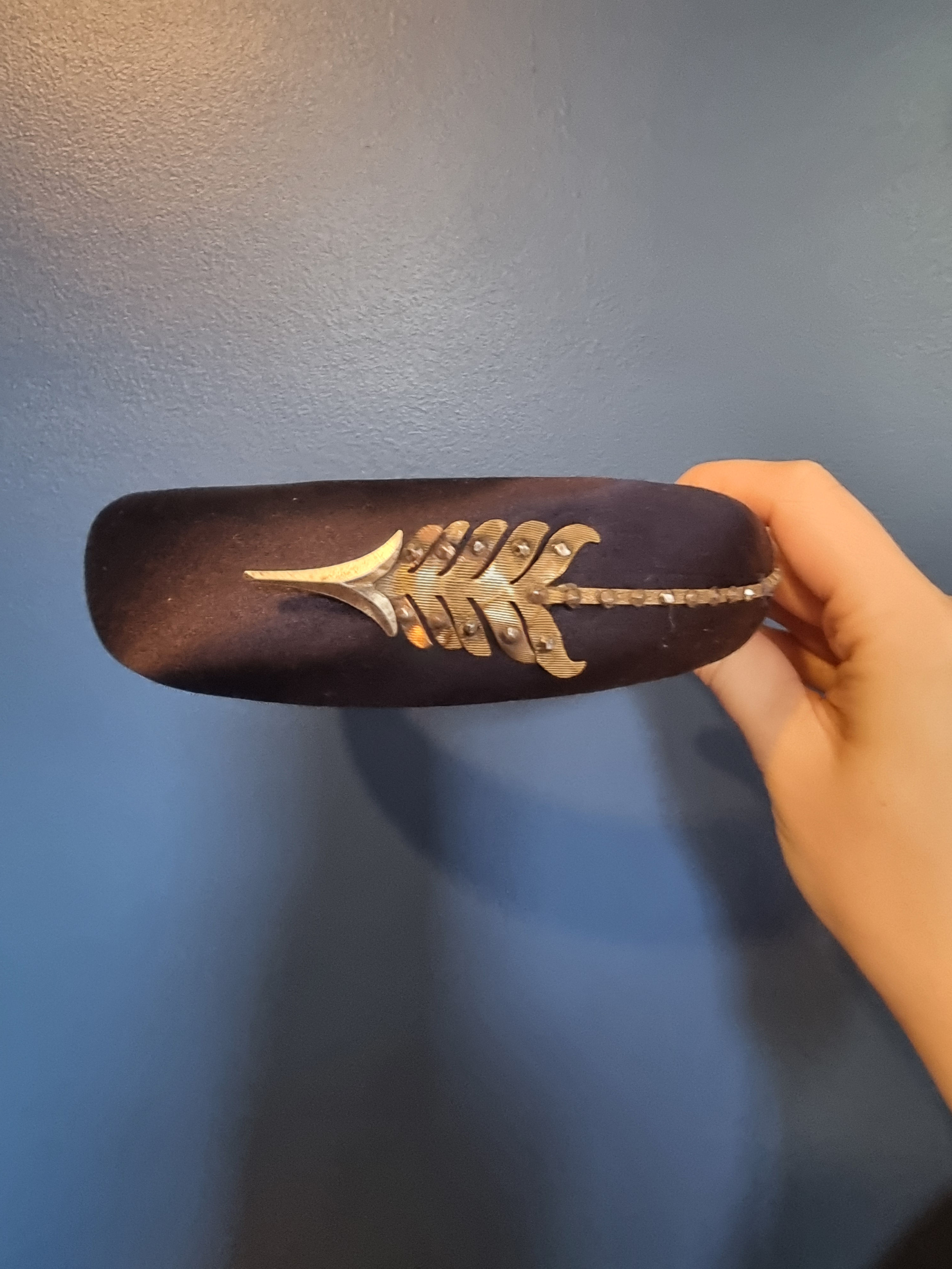 Black silk headband with Victorian arrow detail