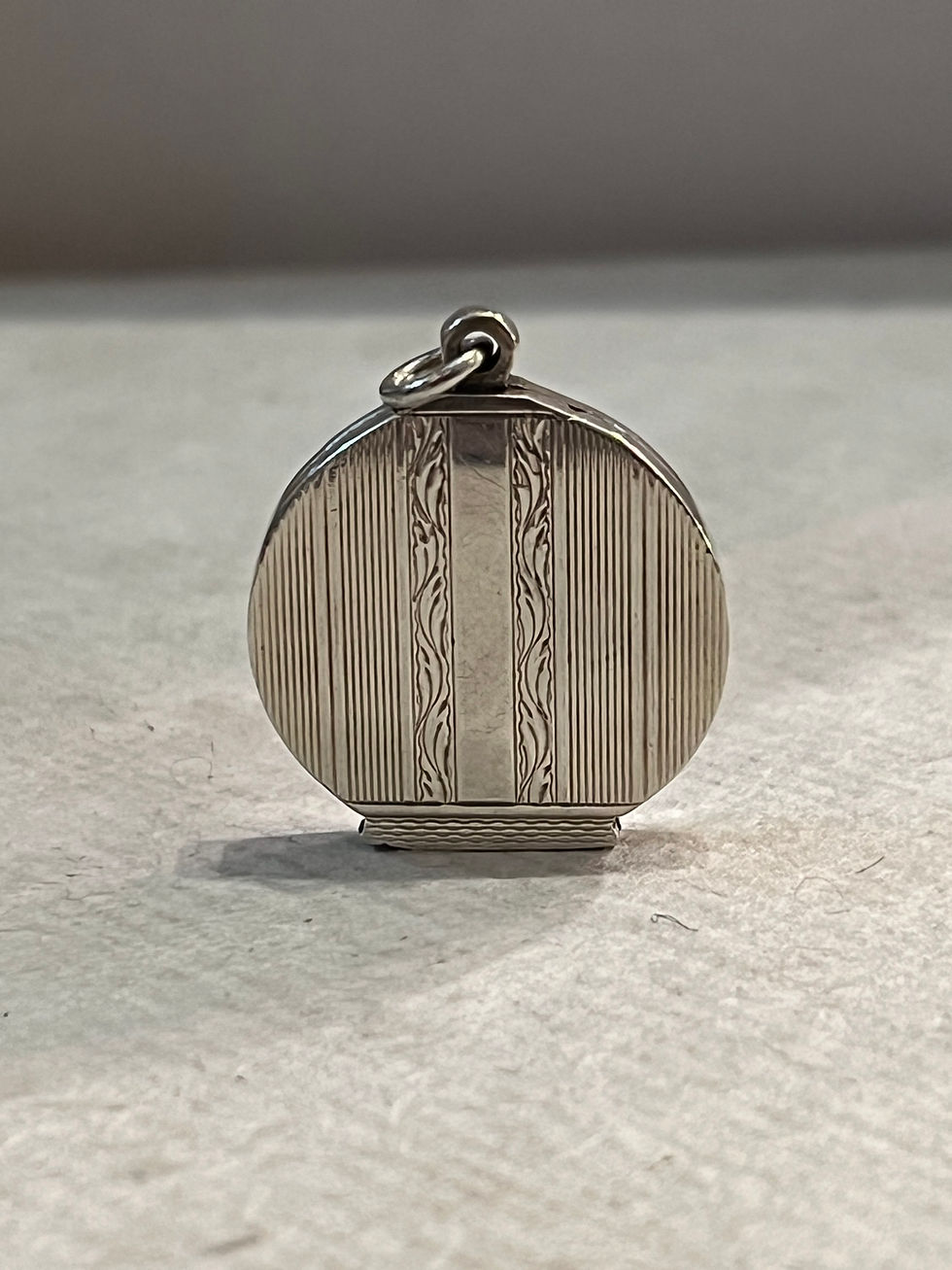 Thumbnail: Antique Art Deco Silver locket