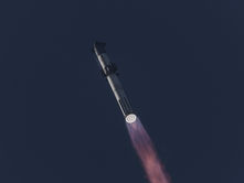 SpaceX launches second test flight, loses contact after 10 mins