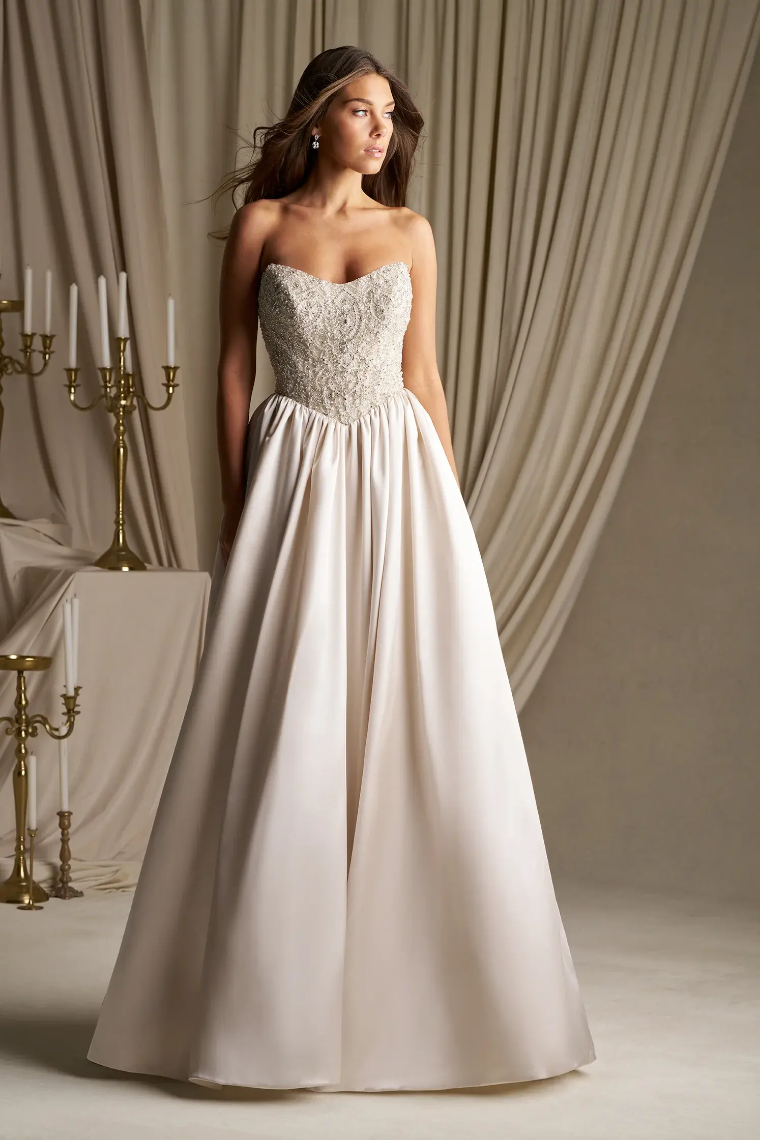 Allure Couture C800 (with satin straps)