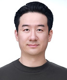 Young Woong Kang