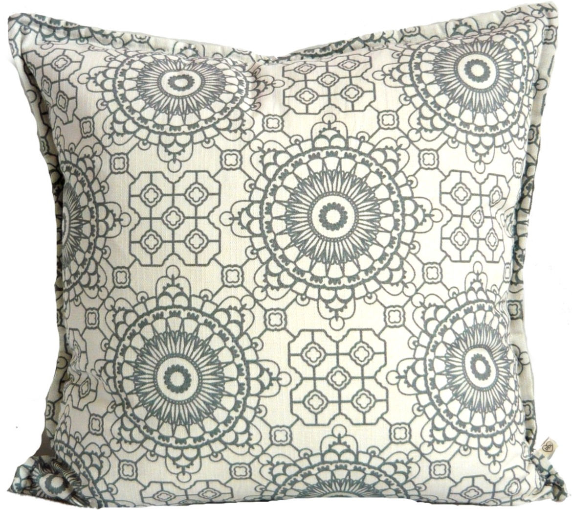 Kay Grey & Ivory pattern 61cm x 61cm