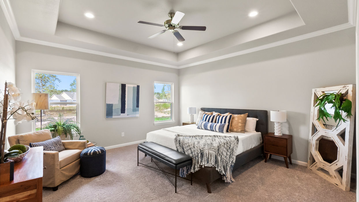 new_construction_primary_bedroom_with_tray_ceiling.JPG