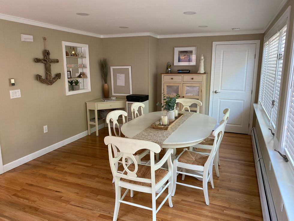 Dining Area 1