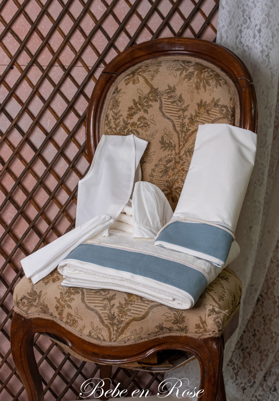 Σετ λαδόπανα για αγόρι γαλάζιο Bebe en rose-21028Γ