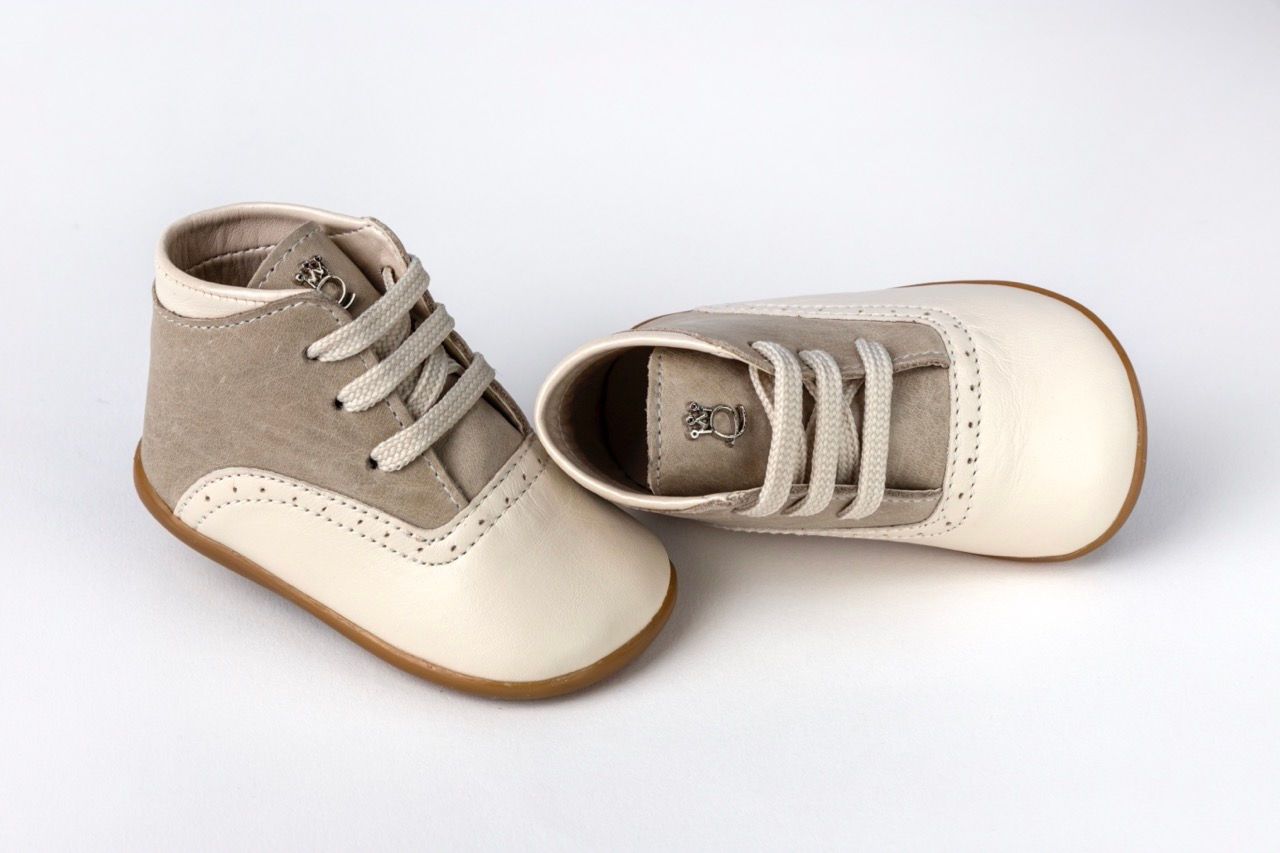 Μποτάκι δετό για τα πρώτα βήματα από εκρού και λαδί δέρμα-Α314E