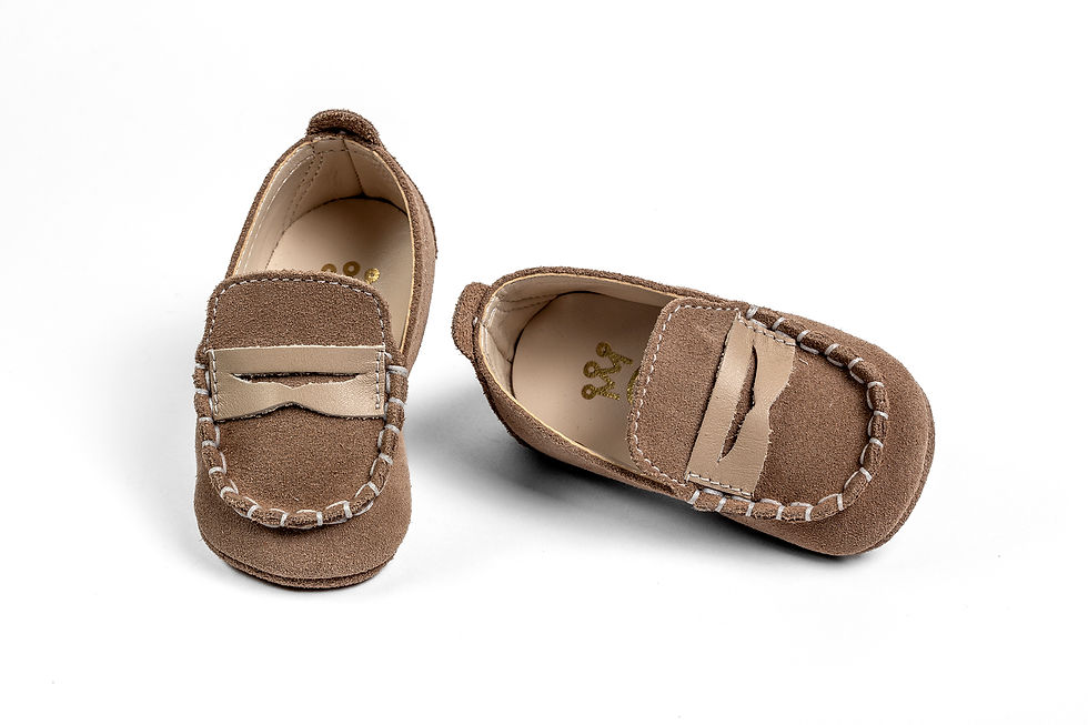 Παπουτσάκι αγκαλιάς , τύπου loafer  σε χρώμα πούρο