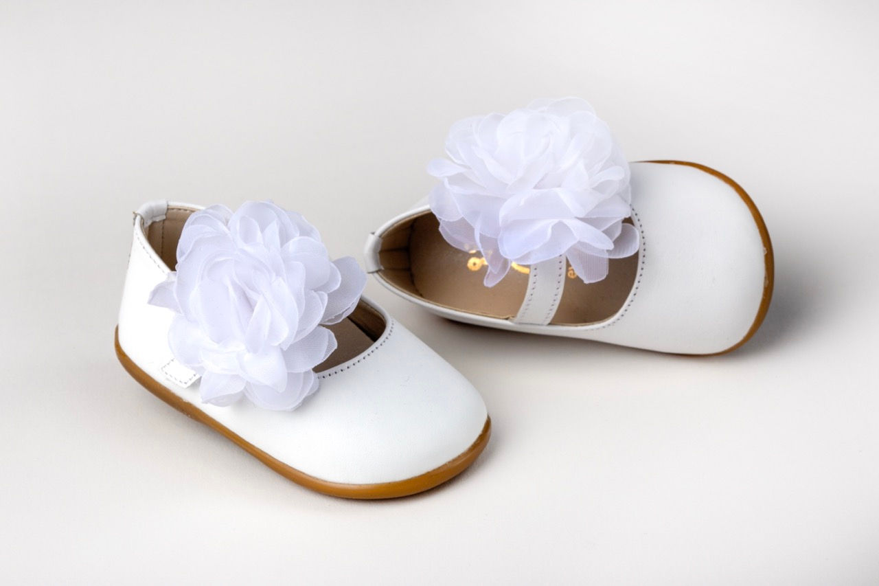 Μπαλαρίνα για τα πρώτα βήματα από λευκό δέρμα-K335A