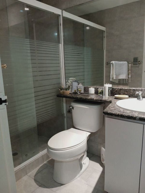 apartamento en caracas en valle arriba con tres baños en venta en www.managerinmobiliario.com