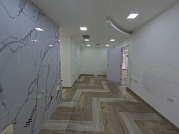 local en alquiler en City Market remodelado ideal para electrónicos del hogar