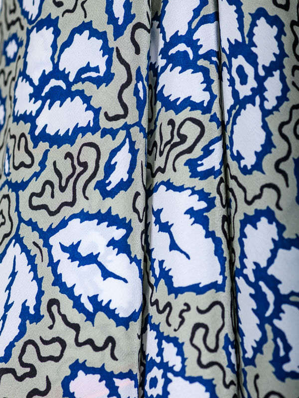 Miniaturbild: Silk foulards | The AVERYL edition | Cherry | Barbara Wagner