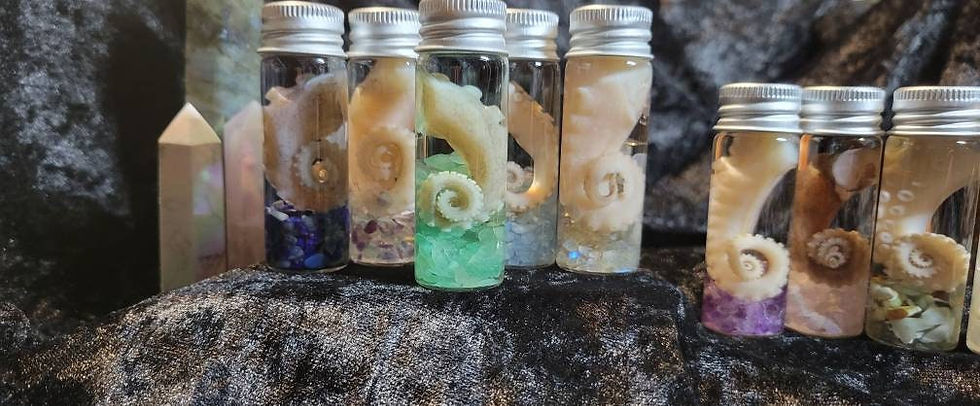 Thumbnail: Tentacles & crystals