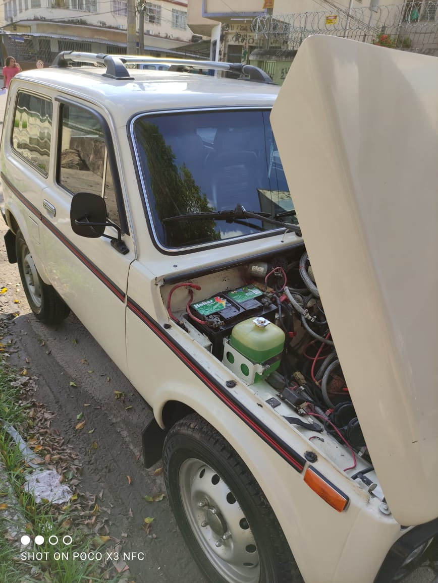 Miniatura: LADA 1993