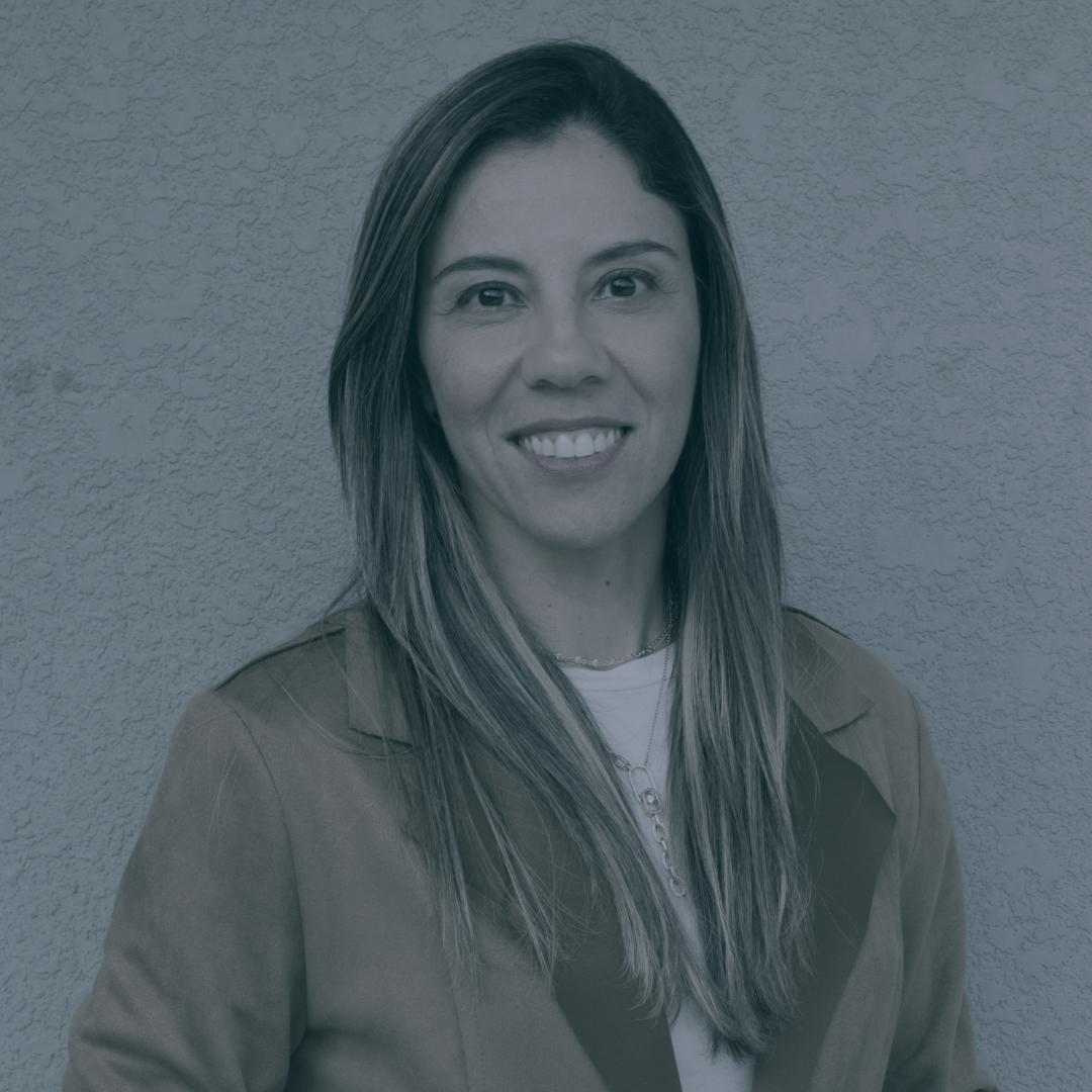 Foto em preto e branco de Carla Moreira, participante dos depoimentos EuAlan.