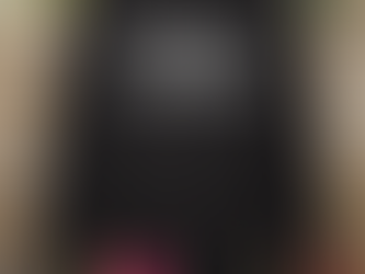 Best lemme get a pack of reds and 10 on pump 6 shirt