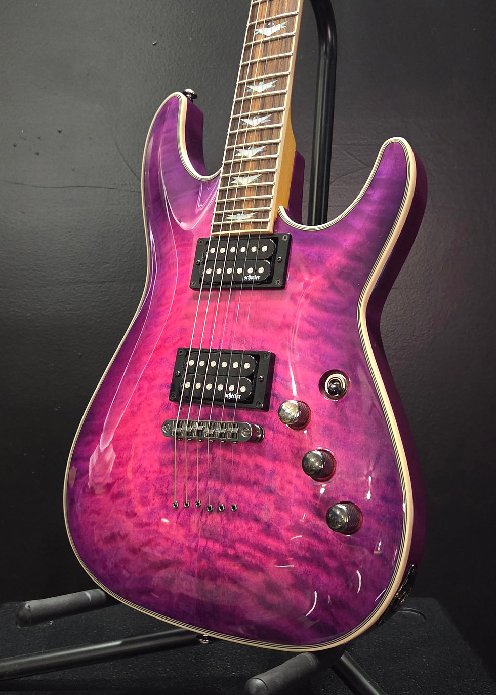 Thumbnail: Schecter: "Omen Extreme" Super Strat