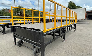 19 foot long electrick platform for loading trucks. Extension to ramps