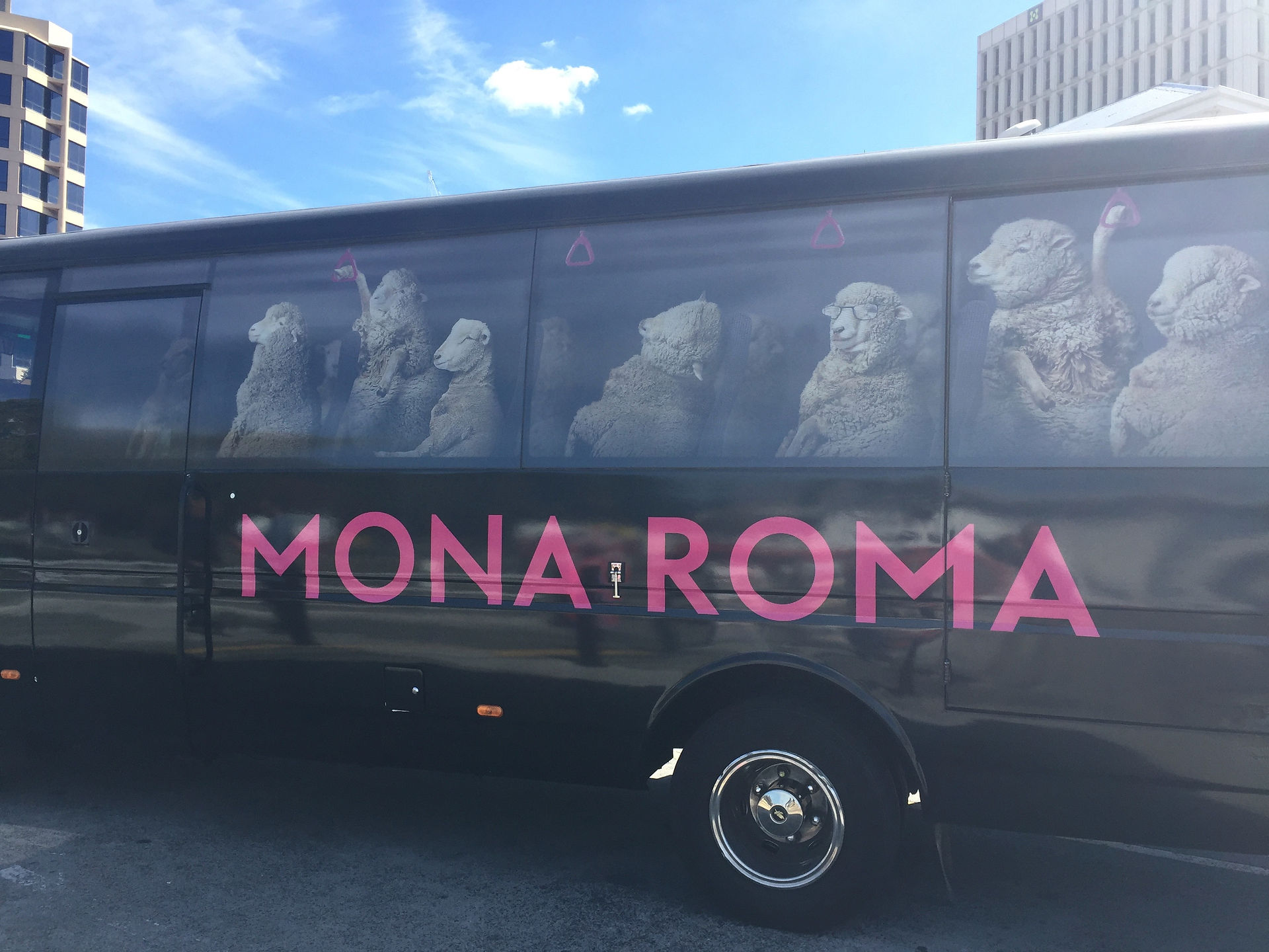 MONA ROMA